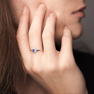 White Gold 375 or 750 Tanzanite Solitaire Ring with 0.10 ct Diamonds - Aurora
