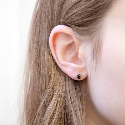 1 Yellow Gold 750 & Black Diamond Stud Earring - Emanessence