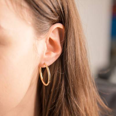 Yellow Gold 750/1000 Round Wire Hoop Earrings, Diameter 25 mm - Emanessence