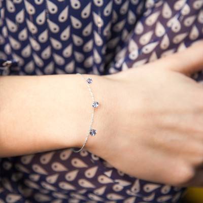 750/1000 White Gold & 3 Drilled Blue Sapphires Bracelet, Length 16 cm to 18 cm - Demetra