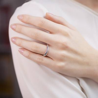 Platinum Standard Half-Round Wedding Ring, Width 3 mm - Ponce