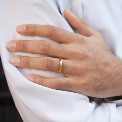 750/1000 Yellow Gold Half-Domed Comfort Wedding Ring, Width 3.5 mm - Ponce