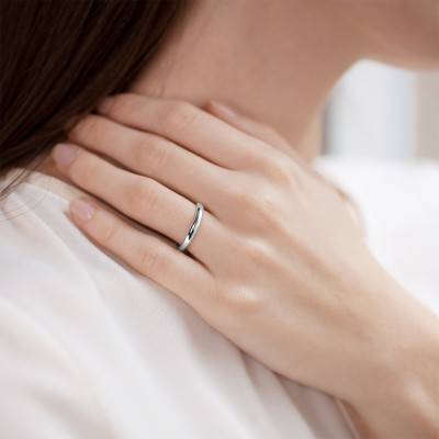 18K White Gold Lightweight Half-Round Brilliant Wedding Ring, 2.50 mm Width - Amore