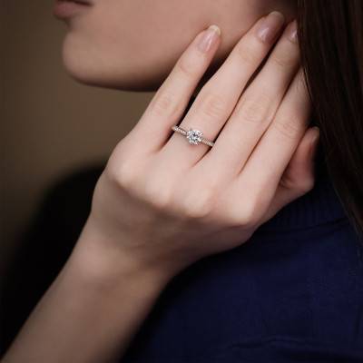 Bague Solitaire Alice Diamant 1 ct & Or Blanc 750 - Alliantine