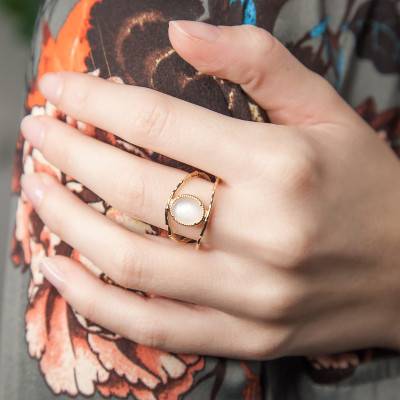 Yellow Gold-Plated Oval Moonstone Ring - Naïades