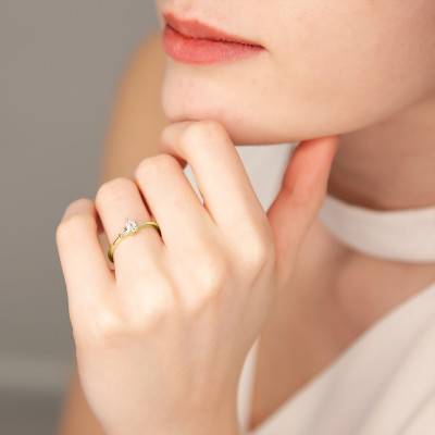 Bague de fiançailles Poire Or Jaune 375 & Diamants - Juweel