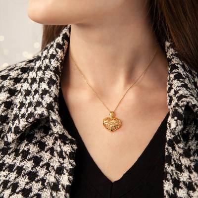 Yellow Gold Open-Work Heart and Star Pendant - Vandona