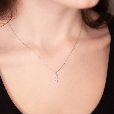 White Gold Fleur-de-Lis Pendant - Vandona
