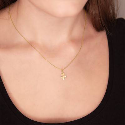 375/1000 or 750/1000 Yellow Gold Templar Cross Pendant - Vandona