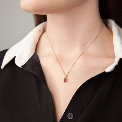 Yellow Gold & Garnet Pendant - Aurora