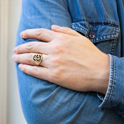 375/1000 Yellow Gold & Black Onyx Welded Letters Signet Ring 12 x 16 mm - Imperium