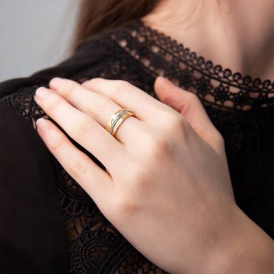 375/1000 3-Gold Crinkled Satin Ring, 11 mm Width - Maison Ballet by Scarlett