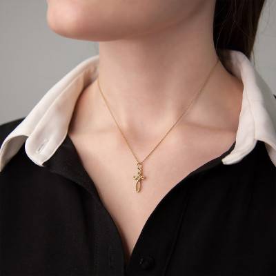 375/1000 Yellow Gold Arabesque Cross Pendant - Vandona