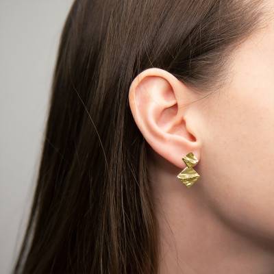 Boucles d'oreilles losanges froissés Or Jaune 375 - Scarlett or Scarlett