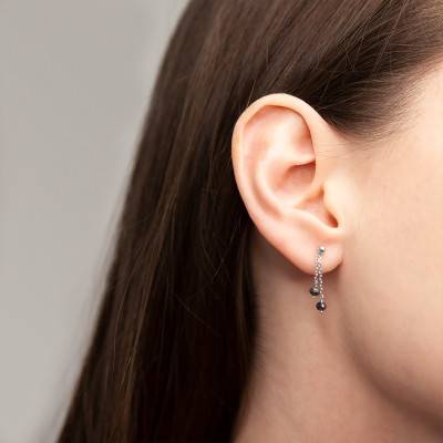 Boucles d'oreilles pendantes en duo diamants noirs Or Blanc 375 - Scarlett or Scarlett