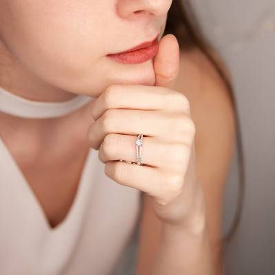 Bague de fiançailles Or Blanc 750 double rangées diagonales diamantés - Juweel