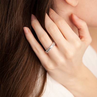 750/1000 White Gold & Diamond Standard Wedding Ring - Juweel