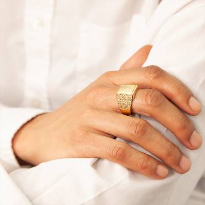 375 Yellow Gold Signet Ring, 12.50 x 14.50 mm - Imperium