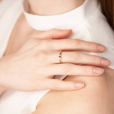 Yellow Gold 375 Shoulder-Set Solitaire Ring with Diamond 0.02 ct & Ruby 0.10 ct - Aurora