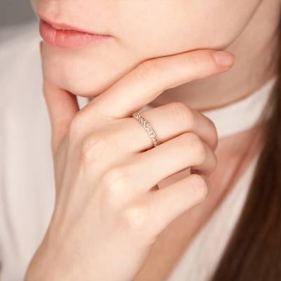 375/1000 White Gold & Morganite Linea Ring - Aurora