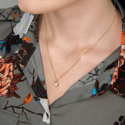 Yellow Gold, Pearl & Diamond Pendant - Emanessence