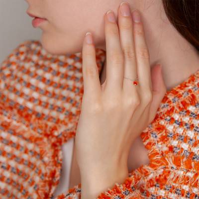 Bague Corde Or Blanc 750, Saphir Rouge Percé - Demetra