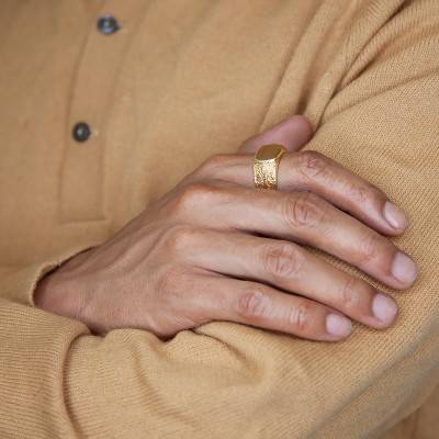 750/1000 Yellow Gold Barrel Fleur-de-Lis Signet Ring - Imperium