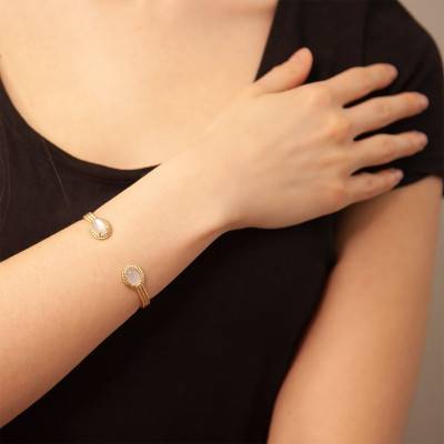 Bracelet jonc pierre de lune, plaqué or, Diamètre 58 mm - Naïades