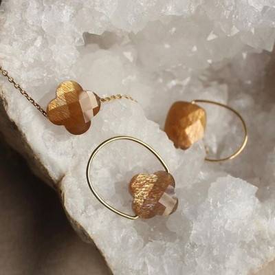 Bague Or Jaune 750 Trèfle Pierre de Soleil Dorée - Morganne Bello