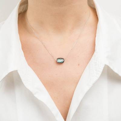 Collier Or Blanc Coussin Labradorite, Longueur 42 cm ajustable - Morganne Bello