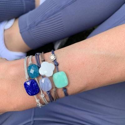 Bracelet Cordon Bleu Jean Coussin Agate Bleue Dentelle, Ajustable - Morganne Bello