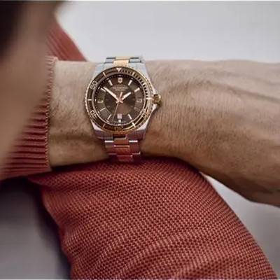 Maverick Large 241951 Watch - Victorinox