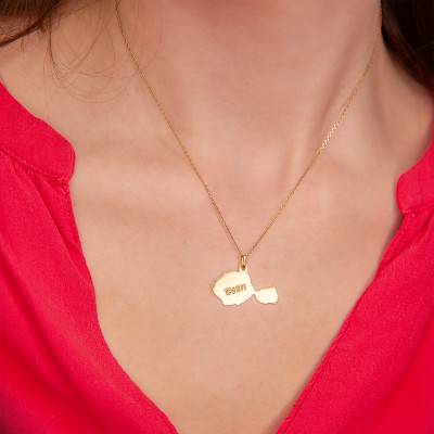 Engraved Yellow Gold 375 or 750 Tahiti Map Pendant - Rosatella