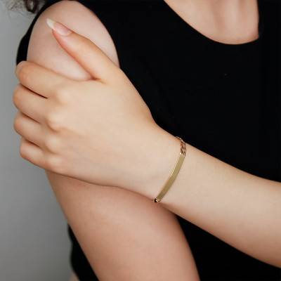Yellow Gold 375/1000 Curb Chain ID Bracelet, 19 cm Length, 5 mm Width - Emanessence