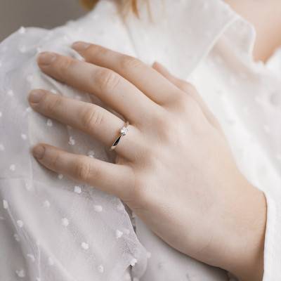 Bague Solitaire Emilien, Diamant GSI2 0,33 ct & Or Blanc 750 - Alliantine
