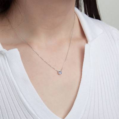 Collier Or Blanc 750 et Coussin Topaze, Longueur de 42 à 45 cm - Aurora