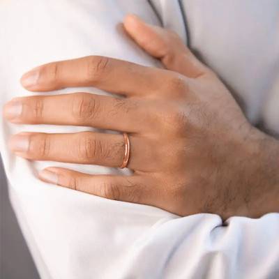 750 Rose Gold Standard Half-Round Wedding Ring, Width 5 mm - Amore