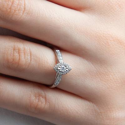 White Gold 375 Marquise Accompanied Solitaire Ring - Alliantine