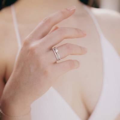 Duo Alliance & Solitaire Alicia en Or Blanc 375 & Diamants - Alliantine
