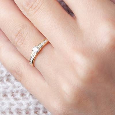 750/1000 Yellow Gold Diamond Accented Solitaire Ring 0,50 ct GSI - Demetra