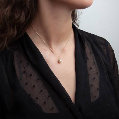 750/1000 Yellow Gold, Cultured Pearl & 0.01 ct Diamond Pendant - Emanessence