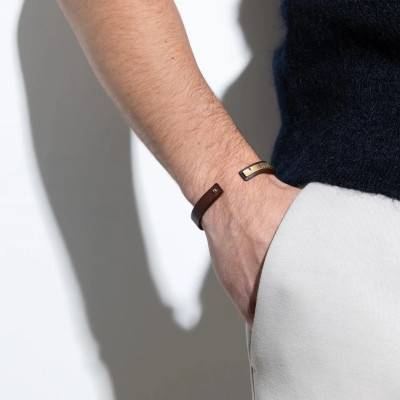 Bracelet Uraeus Cuir Noir en Laiton Plaqué Or, Longueur 16 à 19,5 cm, Largeur 9,00 mm - U78HBRGM-IN02 - Ursul