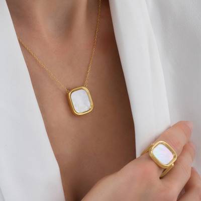 Mykonos Yellow Gold-Plated & Mother-of-Pearl Necklace, 45 cm Length - Skalli