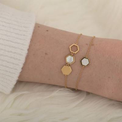 Yellow Gold-Plated & White Mother-of-Pearl Honey Bracelet, Adjustable Length 18 cm - Skalli