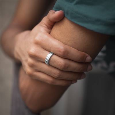 750/1000 White Gold Domed Diamond Signet Ring - Imperium