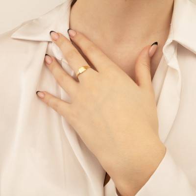 750/1000 Yellow Gold Brushed Square Signet Ring - Imperium