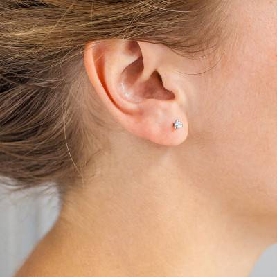 750/1000 White Gold & GSI Diamond 3-Prong Stud Earrings - Diamond Lady