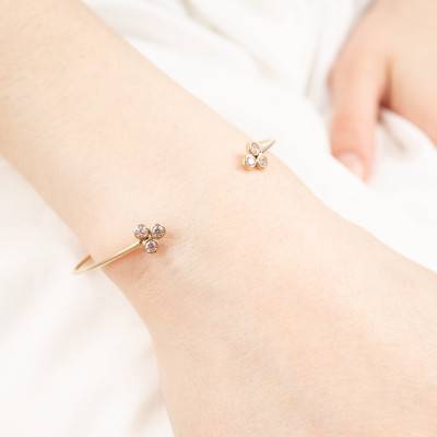 375/1000 Yellow Gold & White Crystal Open Bangle, 48 x 58 mm, 1.30 mm Width - Emanessence