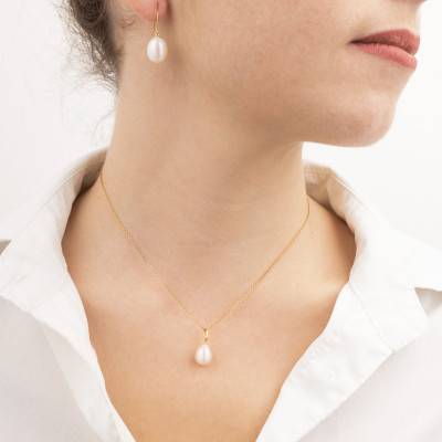 750 Yellow Gold & Pear-Shape 8/9 mm Freshwater Pearl Pendant - Négoce-îles