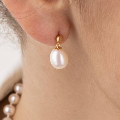 750 Yellow Gold & Pear Freshwater Pearl Drop Earrings, 8/9 mm - Négoce-îles